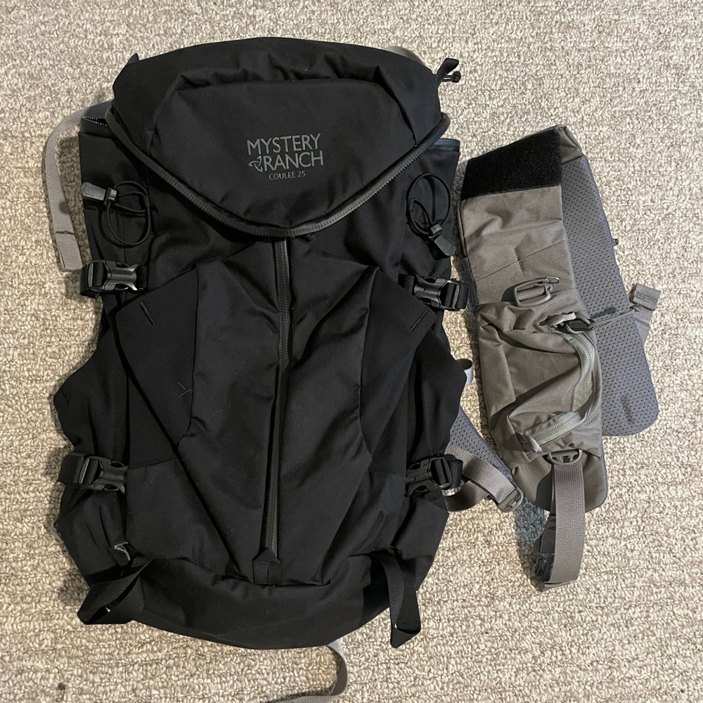 Black Mystery Ranch Coulee 25